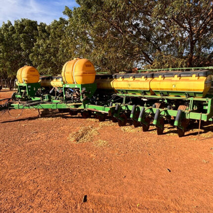 PLANTADEIRA CCS 30 26 LINHAS ANO 2015