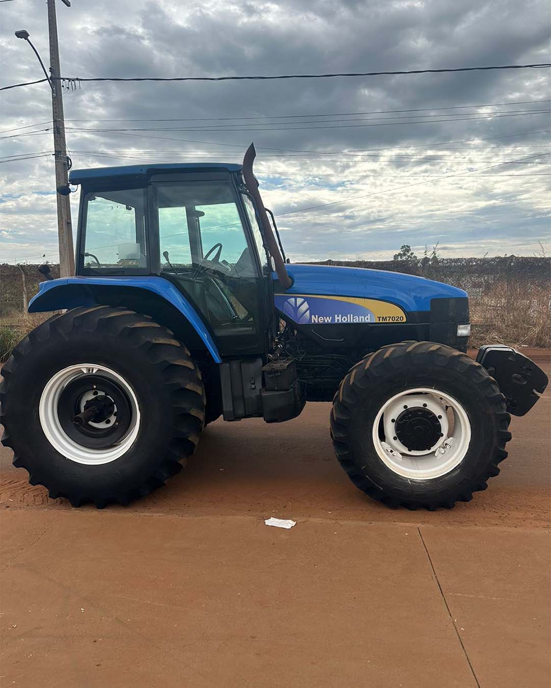 15381665342-15381664042-trator-new-holland-tm-7020-ano-2007-2.jpg