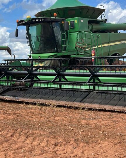 PLATAFORMA DRAPER JOHN DEERE 40 PÉS ANO 2015