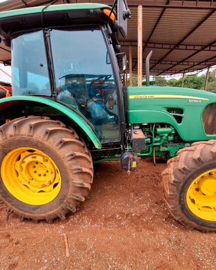 TRATOR JOHN DEERE 5090E ANO 2018