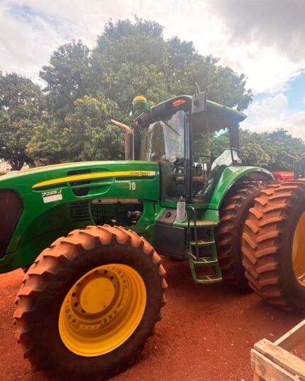 TRATOR JOHN DEERE 7225J ANO 2016