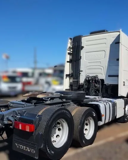 CAVALO MECÂNICO VOLVO/FH 460 6x2 ANO 2023